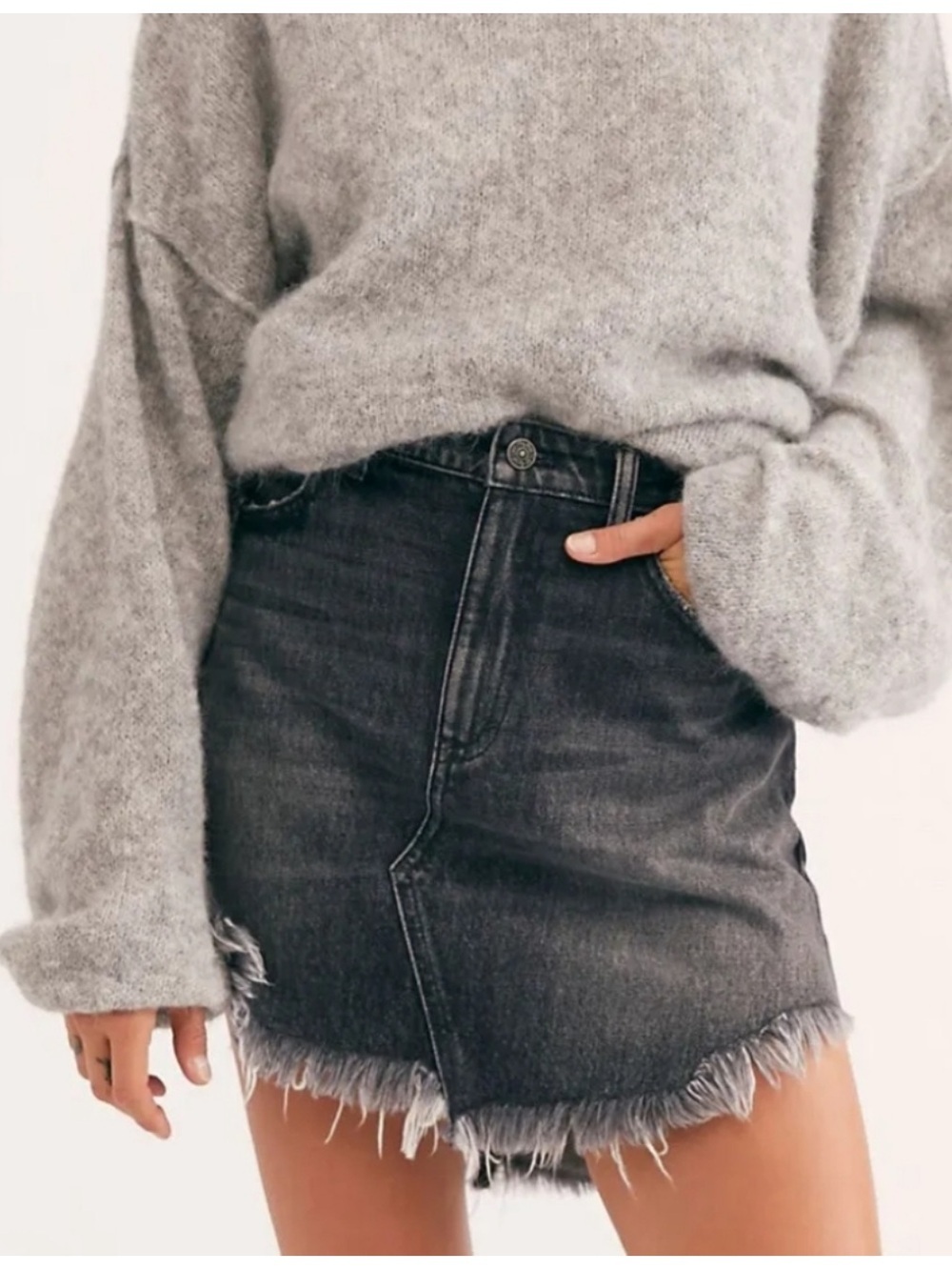 Free People Bailey Maverick Mini Frayed Denim Fringe Skirt Asymmetric 30 NWT